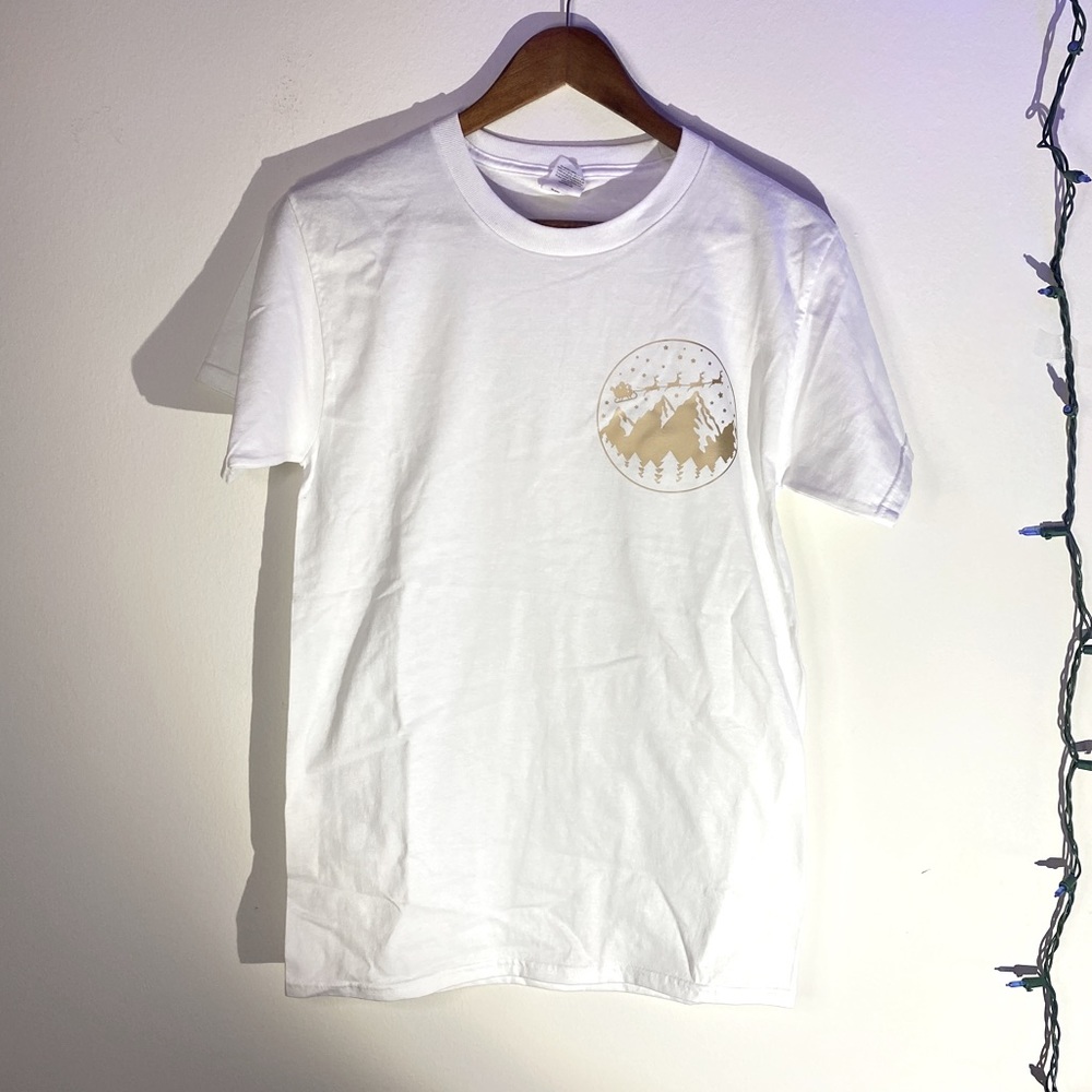 Santa’s Coming Metallic Gold Pocket Tee